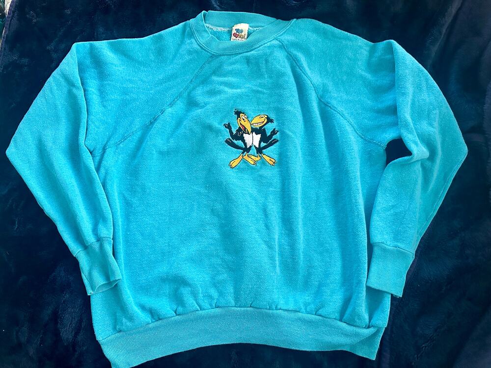 VINTAGE 1994 "TOO CUTE" HECKLE & JECKLE CARTOON COMICS TURQUOISE SWEATSHIRT